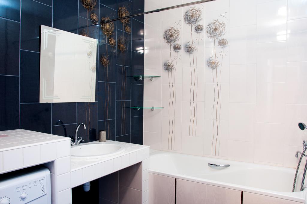 Apartment On Bogatyrskaya 6A Kiev Ngoại thất bức ảnh