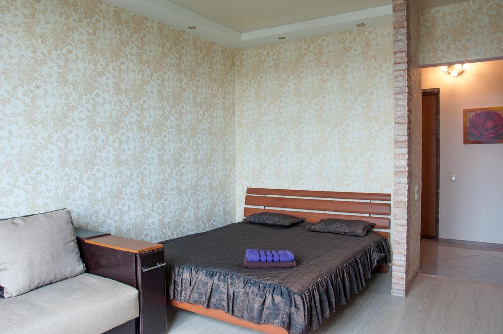 Apartment On Bogatyrskaya 6A Kiev Ngoại thất bức ảnh